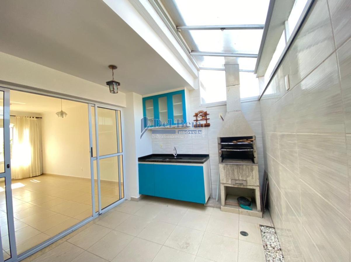 Casa em Condom�nio