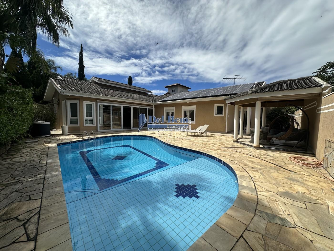 Casa em Condom�nio