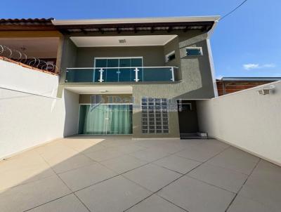 Sobrado para Venda, em Mogi das Cruzes, bairro Parque Santana, 3 dormit�rios, 2 banheiros, 1 su�te, 2 vagas